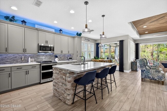 Building Photo - 504 Coral Reef Way