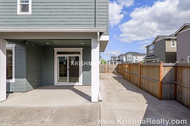 Building Photo - 3979 SE 68th Ave