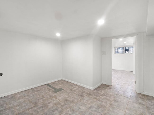 Building Photo - 151 Stevens Ave