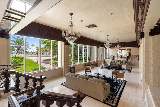 Building Photo - 2030 S Ocean Dr