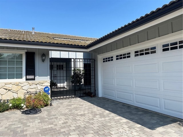 Building Photo - 26516 Rockhurst Ln