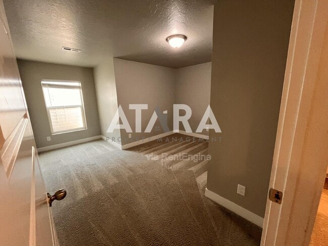 Building Photo - 5011 N Marble Fox Way
