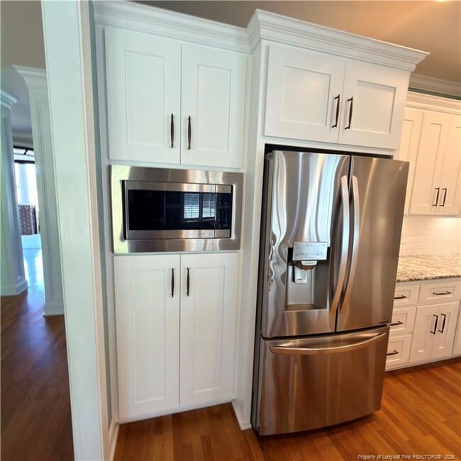 Building Photo - 3686 Linden Rd