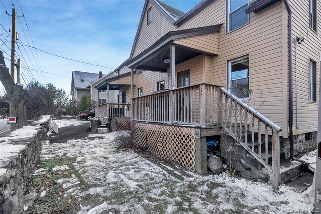 Building Photo - 10 Spartan Pl