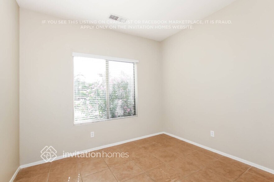 Building Photo - 514 W Rio Vista Ln