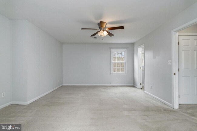 Building Photo - 2009 White Lake Dr