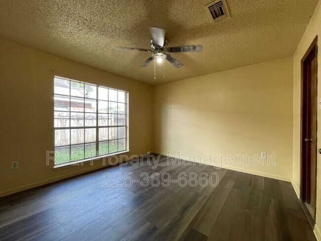 Building Photo - 10642 Stanley Aubin Ln