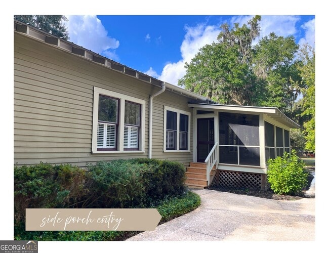 Building Photo - 208 Bartlett St