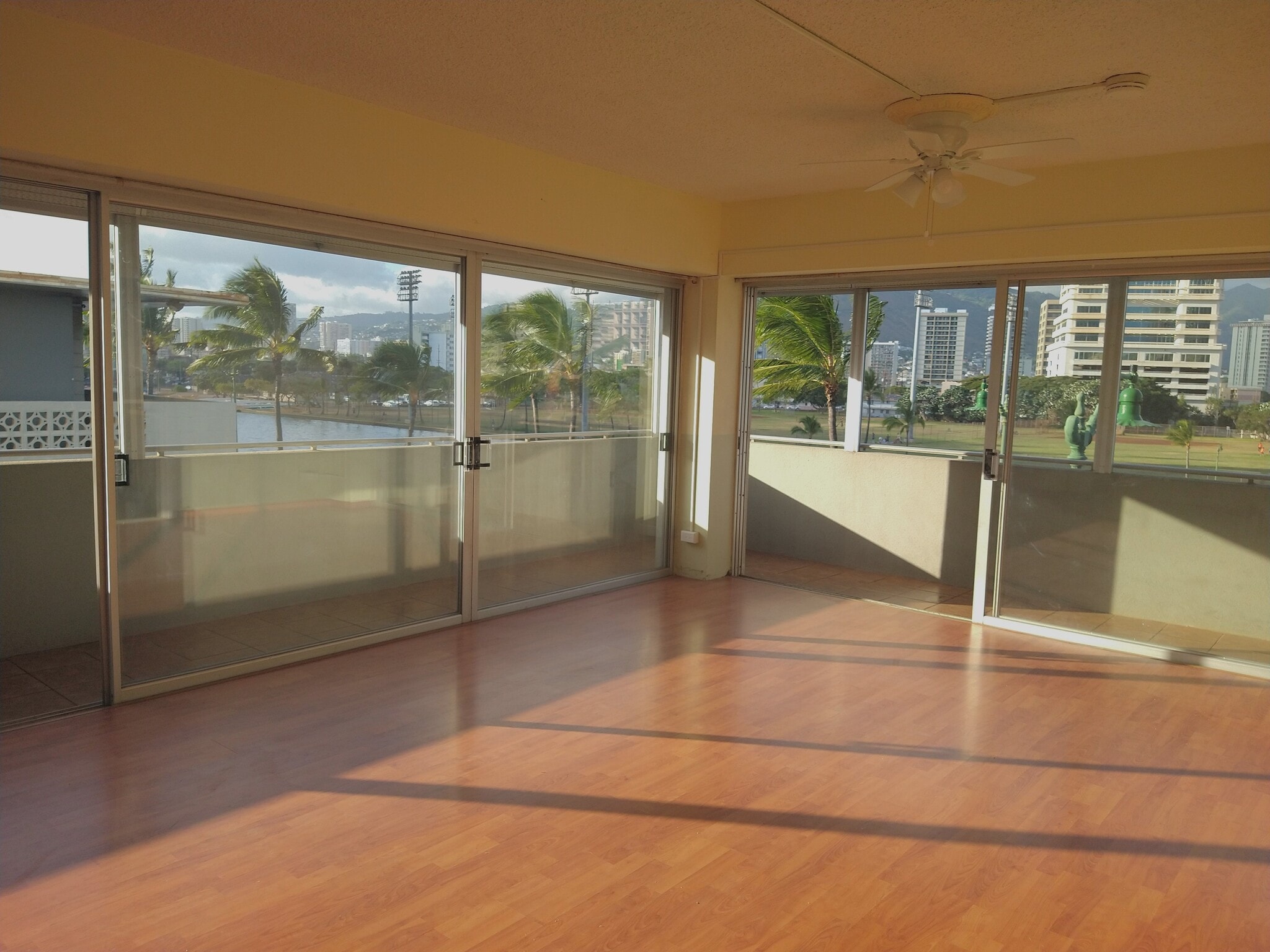 Building Photo - 2015 Ala Wai Blvd