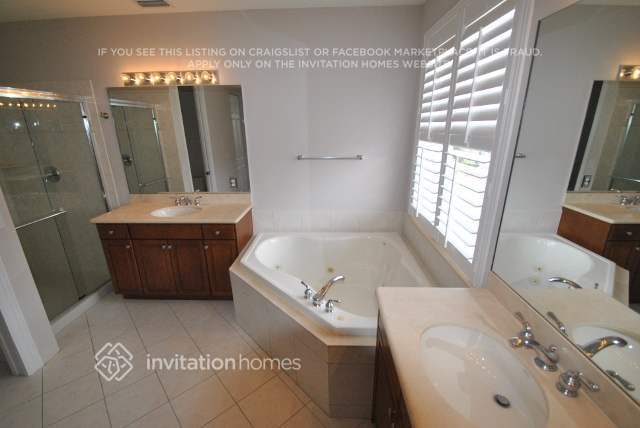 Building Photo - 9705 Napoli Woods Ln