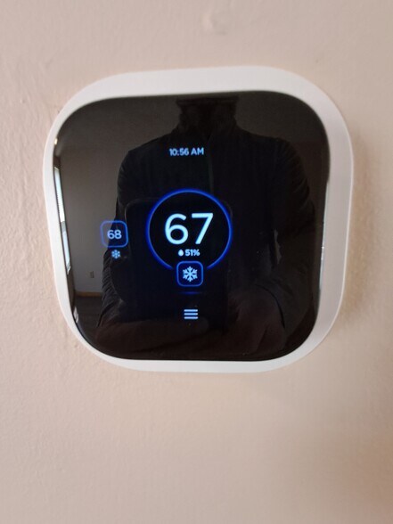 Building Photo - 1670 Colonial Dr