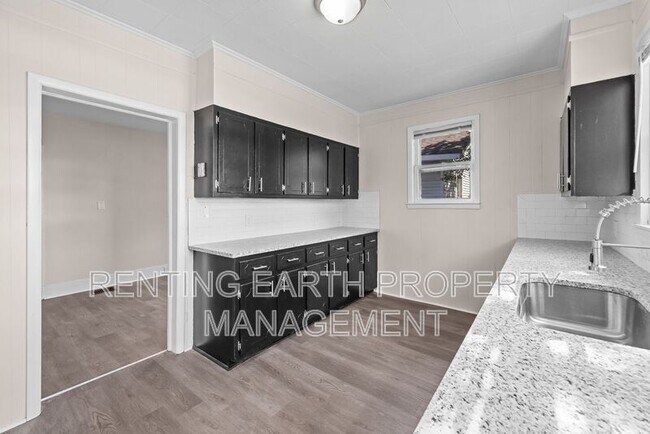 Building Photo - 2028 Avenue V