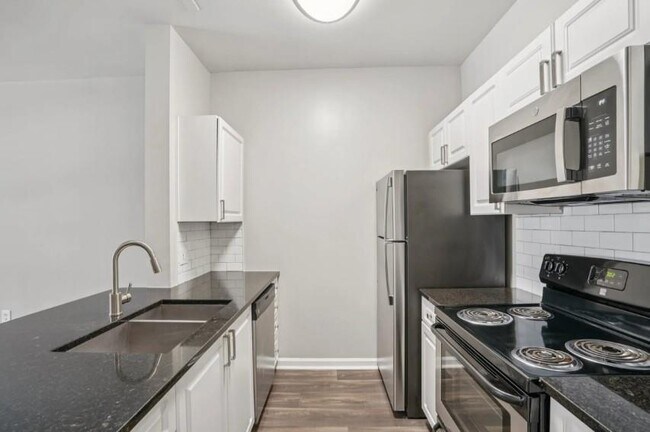 Building Photo - 405 Philip Blvd