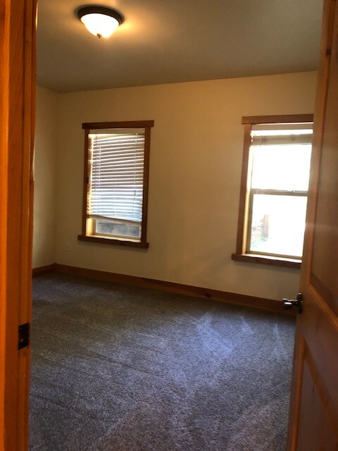 Building Photo - 31777 Lincoln Rd