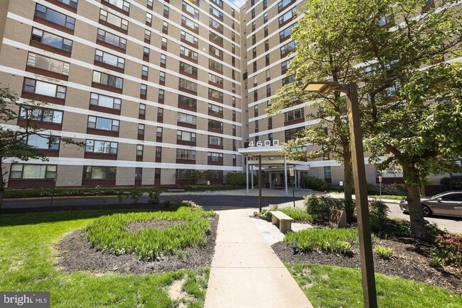 Building Photo - 4600 Duke St