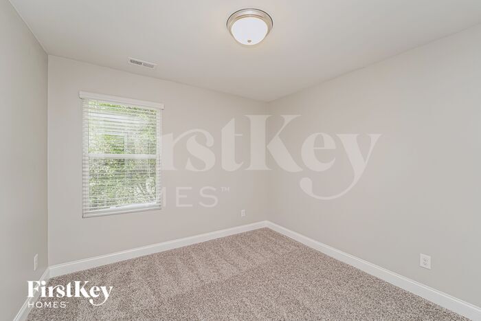 Building Photo - 9030 Evans Woods Dr