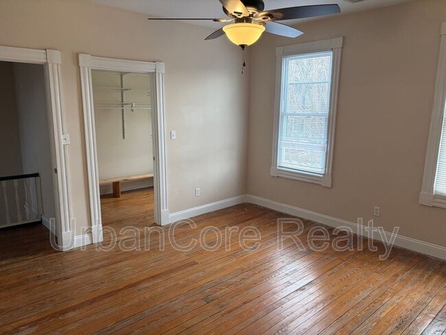 Building Photo - 410 N 32nd St