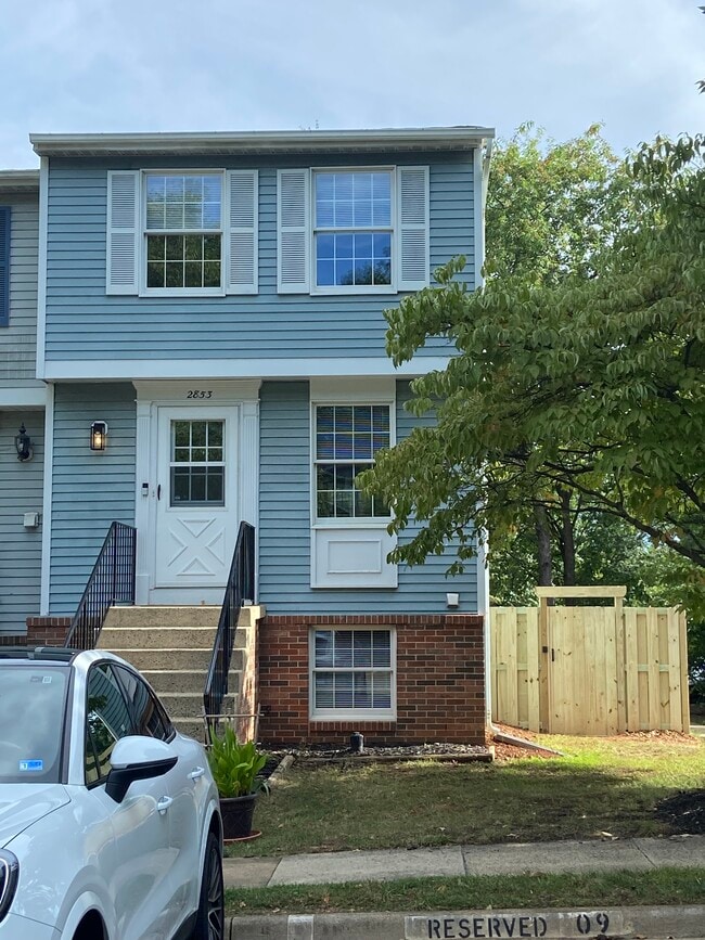 Building Photo - 2853 Middleboro Dr