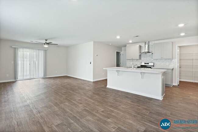 Building Photo - 127 Auditorium Rd