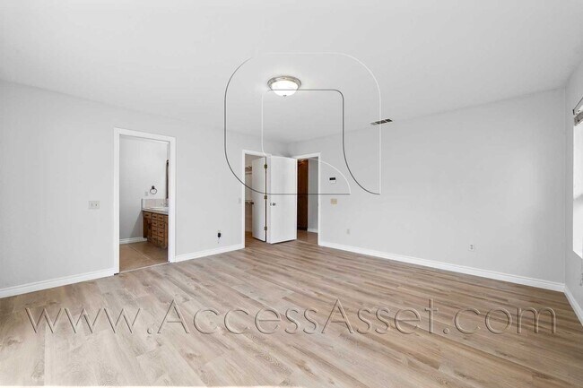 Building Photo - Hemet Rental with Attached Garage, Fireplace & Private Backyard