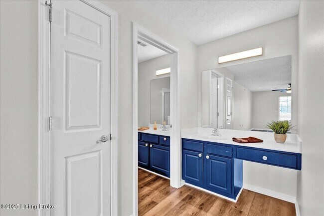 Building Photo - 6406 Shelton Circle