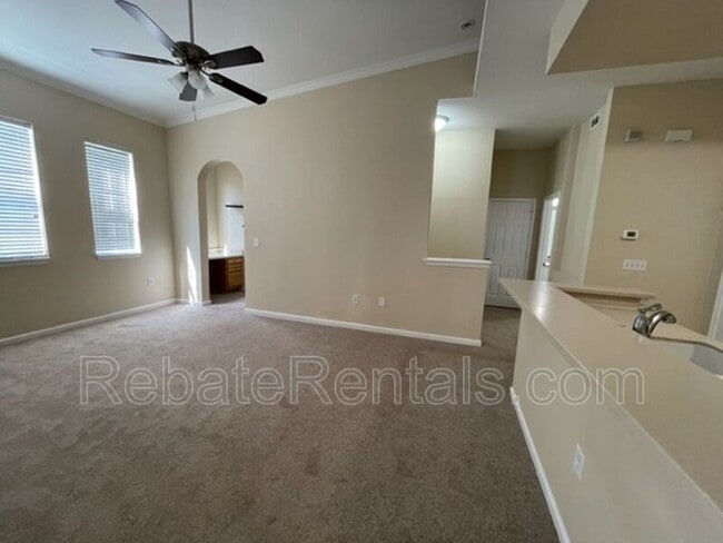 Building Photo - 10075 Gate Pkwy N