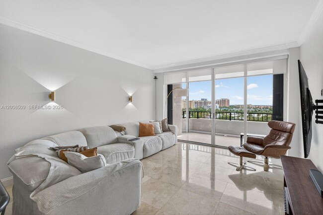 Building Photo - 151 Crandon Blvd