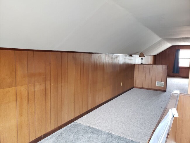 Building Photo - 3 bed 1.5 bath single family home in Wausau