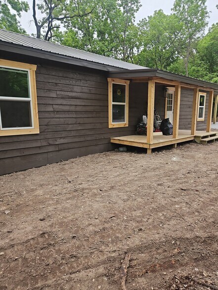 Building Photo - 3860 Gardiner Rd
