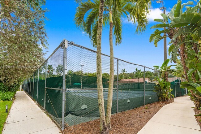 Building Photo - 11009 Mainsail Dr