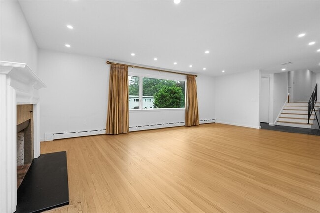 Building Photo - 18 Mignon Rd