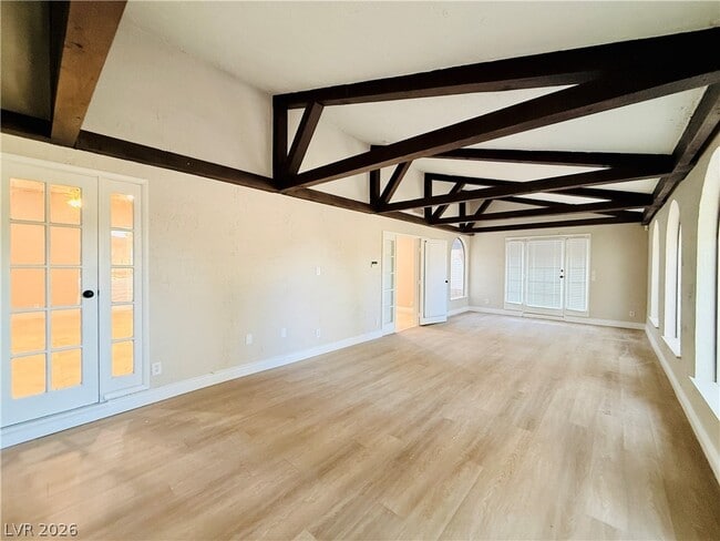 Building Photo - 3416 Cll Del Torre