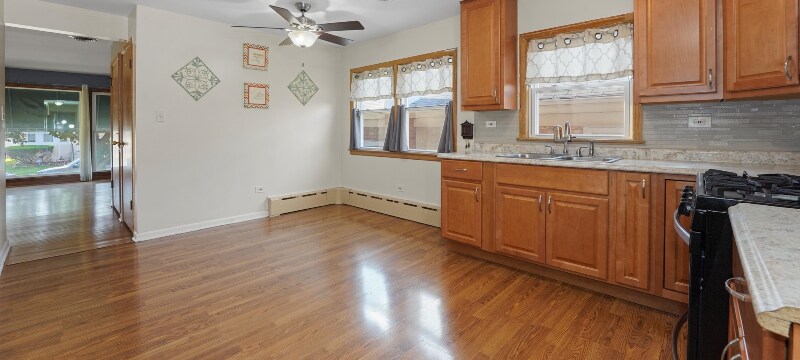 Building Photo - 3803 S Lombard Ave