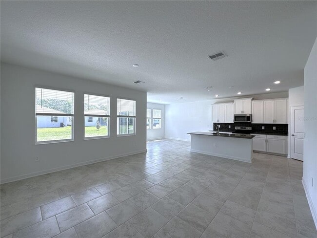 Building Photo - 3067 Camden Wy