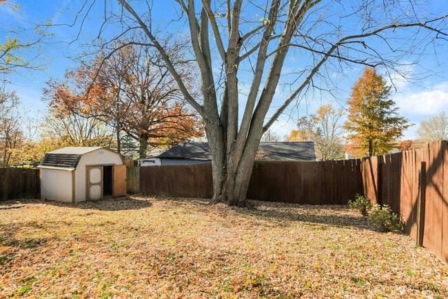Building Photo - 2415 Lynnfork Ave