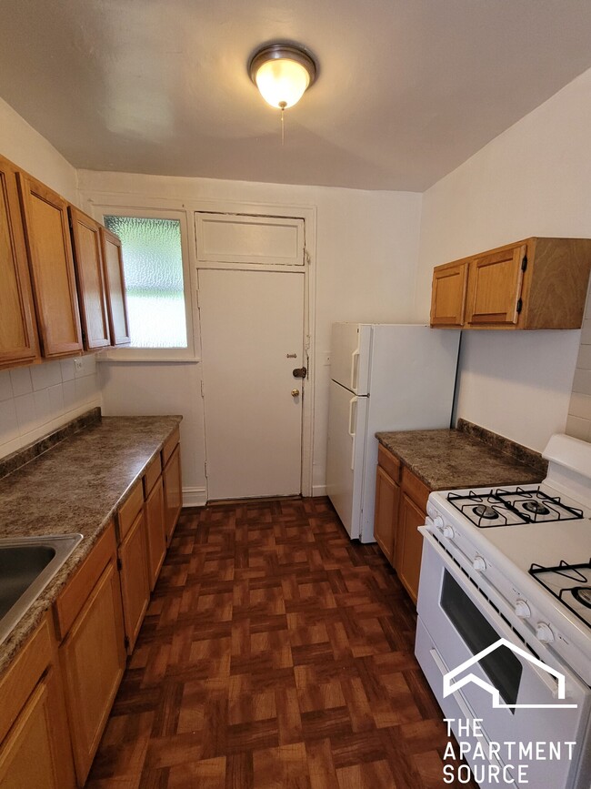 Building Photo - 4931 N Whipple St