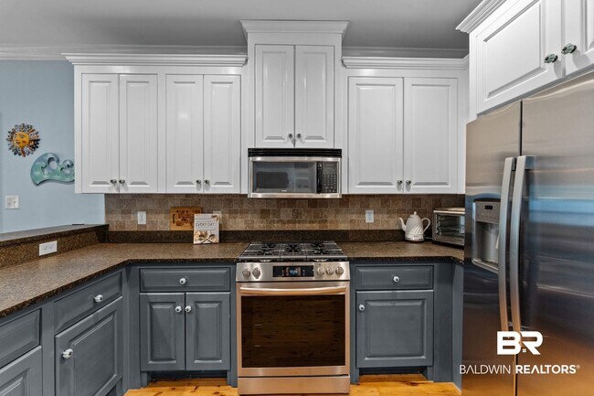 Building Photo - 25911 Tealwood Dr