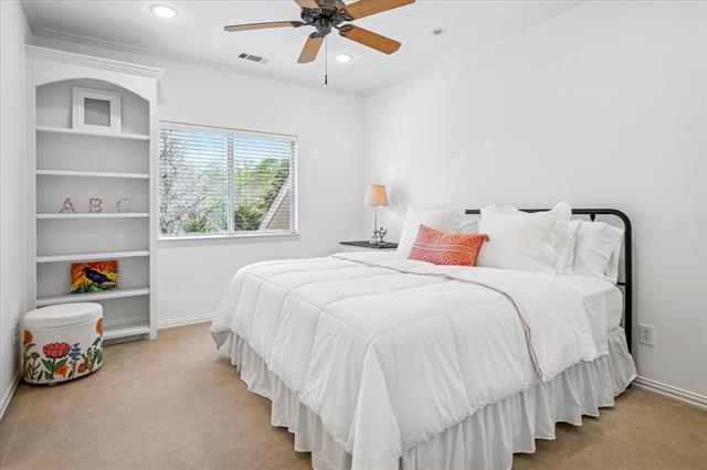 Building Photo - 2008 Sleepy Hollow Ln