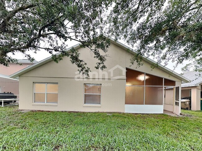 Building Photo - 197 Thornbury Dr