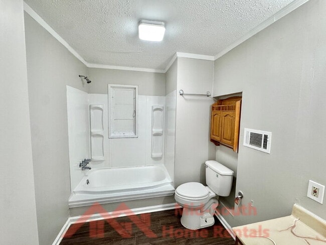 Building Photo - 4093 Barron Ave