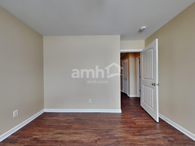 Building Photo - 45 Chey Hill Ln