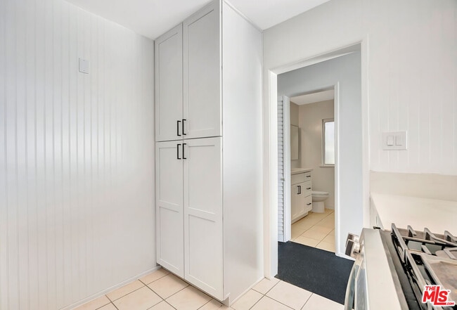 Building Photo - 25330 Malibu Rd