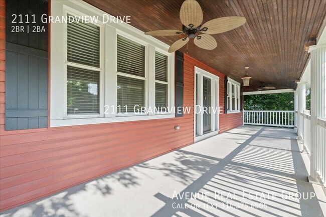 Building Photo - 2111 Grandview Dr