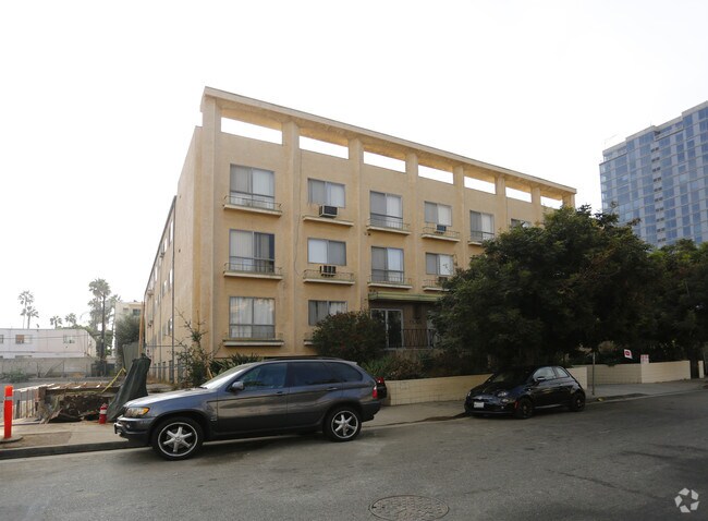 Building - Corinthian Apartments