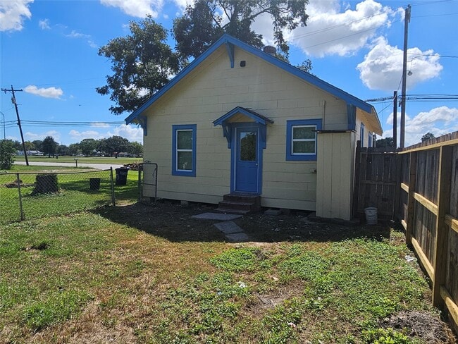 Building Photo - 4304 FM1765