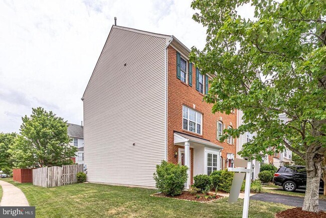 Building Photo - 13600 Rumsey Ct