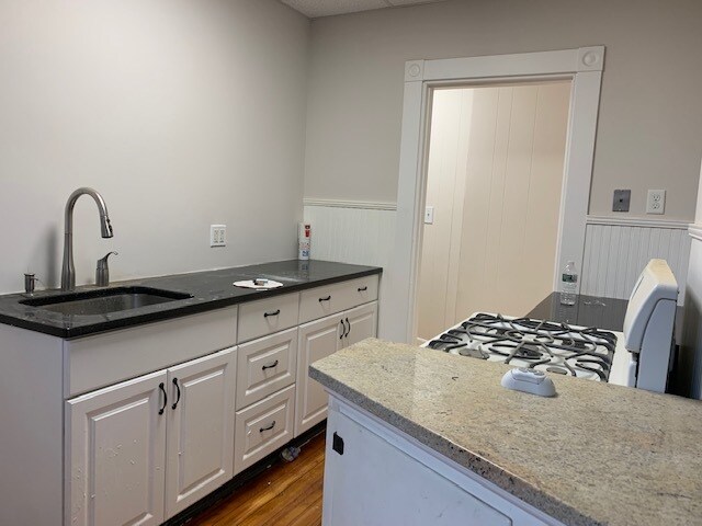 Building Photo - 22 Parker Hill Ave