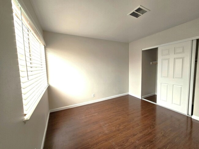Building Photo - 4045 S Spitze Dr