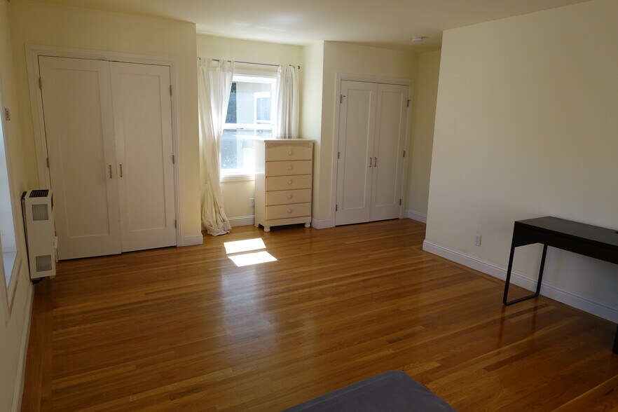 Building Photo - 2343 Dwight Way