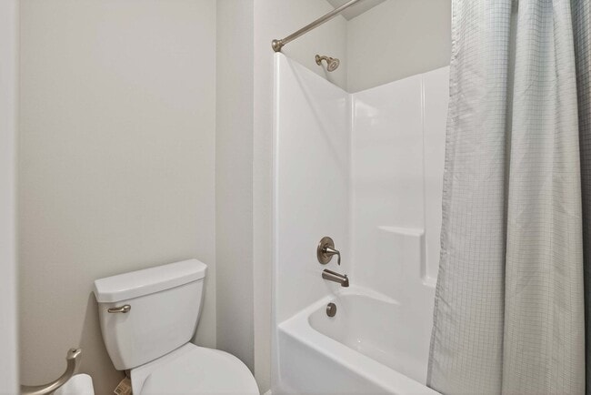 Building Photo - Beautiful 4-Bedroom Camas Home on Quiet Cul-de-Sac | Built in 2020 | Private Backyard